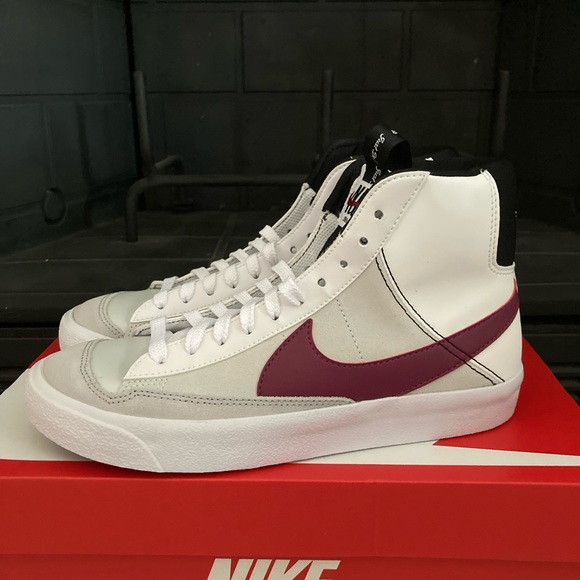 COPY - Nike Blazer ‘77 MID SE - Picture 2 of 6